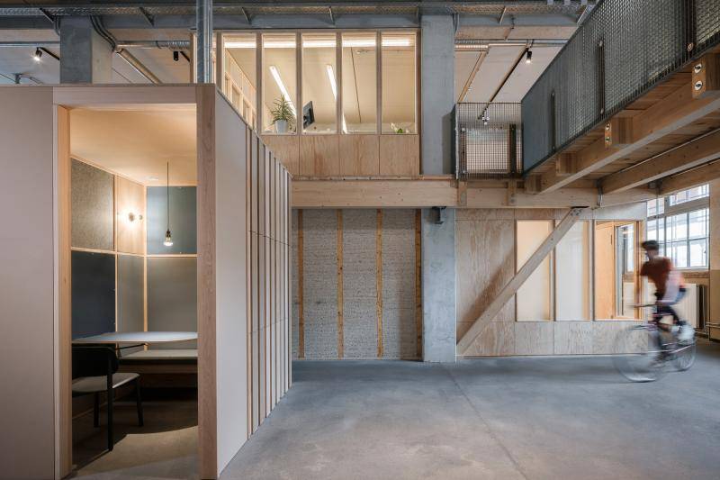 © Studio Bowie © Studio Bowie